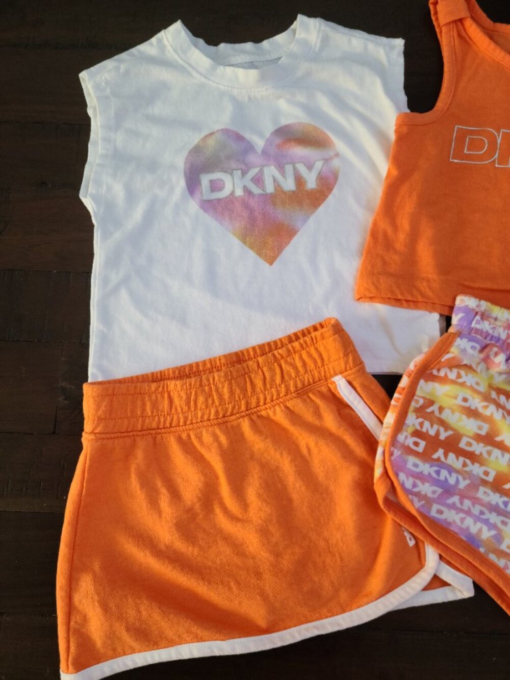 DKNY Summer Outfit Sets - Picture 4 of 5